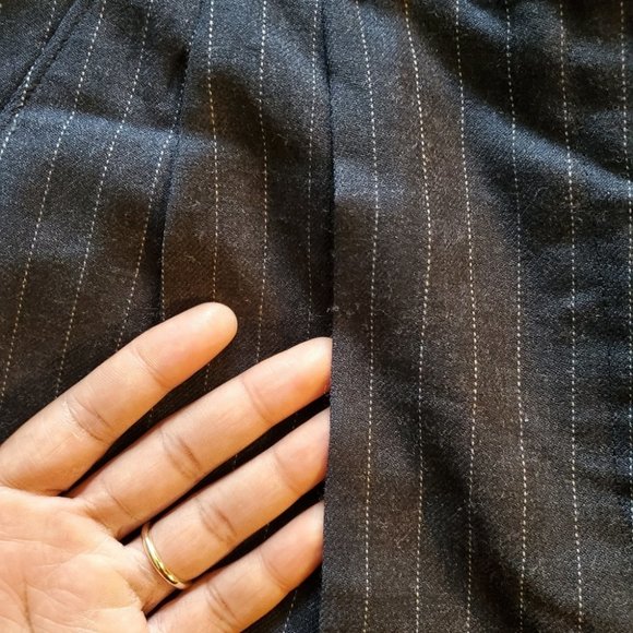 VINTAGE | 90s Pinstripe 100% Wool Wide Leg Dress Pants (Vintage Size 8) - Picture 3 of 7